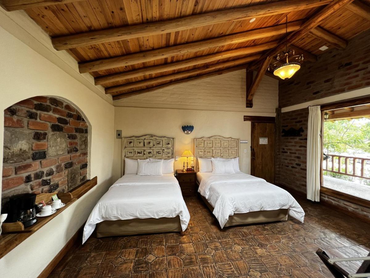 Hacienda Jimenita Wildlife Reserve Puembo エクステリア 写真