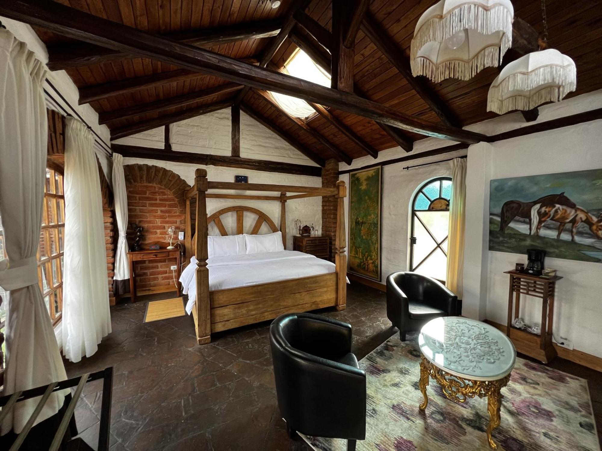 Hacienda Jimenita Wildlife Reserve Puembo エクステリア 写真
